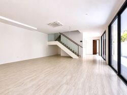 Grove Avenue (D10), Semi-Detached #555078921